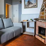 Eco House In Unique Environment 別荘 *